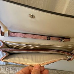 Coach crossbody wallet. Non- smoking home.